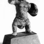 Бронзовая статуэтка гладиатора-гопломаха