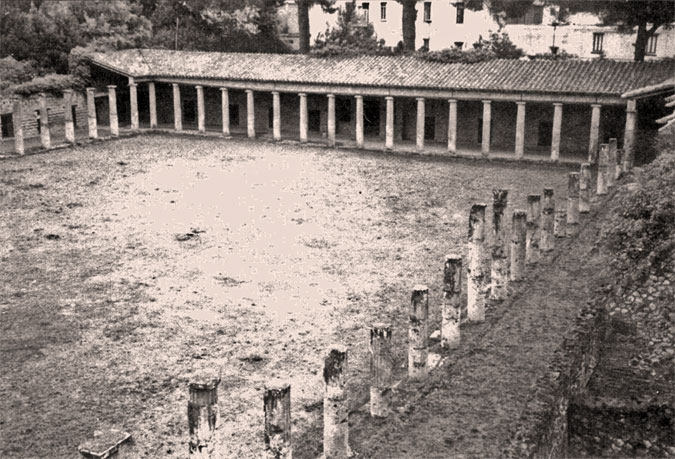 Гладиаторские казармы в Помпеях