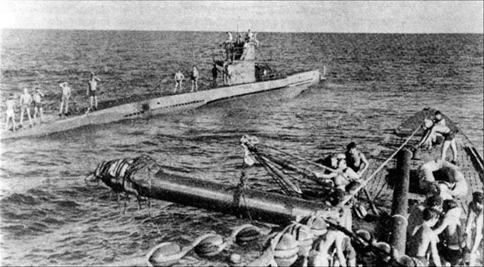 Передача торпед в открытом море