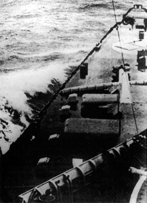 «Шарнхорст» режет воды Северного моря, операция «Джюно», июнь 1940 г.