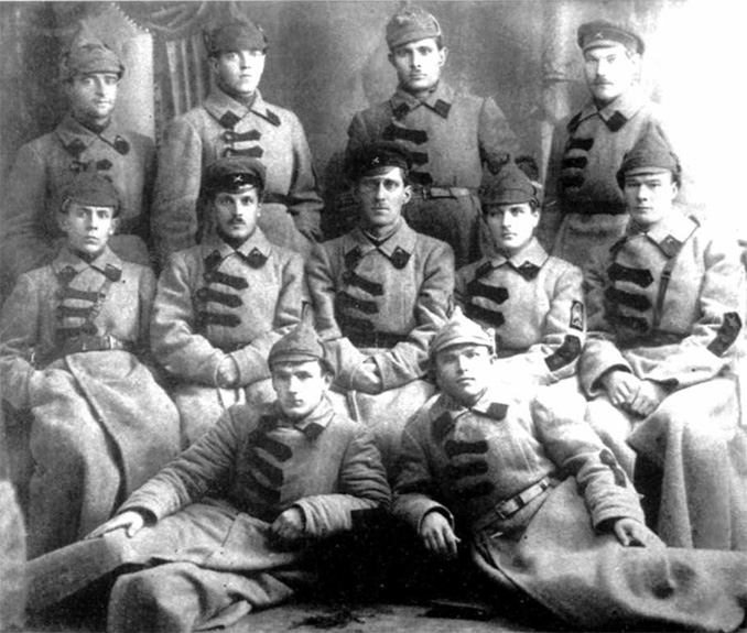 Группа политработников артиллерии 9-й Донской стрелковой дивизии, осень 1922 г