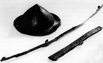 Умбон щита, железная полоса для укрепления щита и оковка щита из Калкризе, 9 г. н.э.